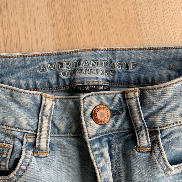 American Eagle Shorts - Picture 3 of 4